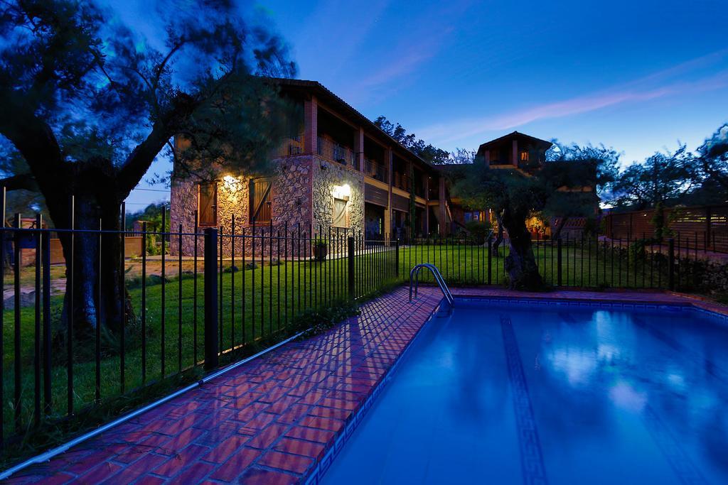 Hotel Rural La Covacha Losar De La Vera Εξωτερικό φωτογραφία